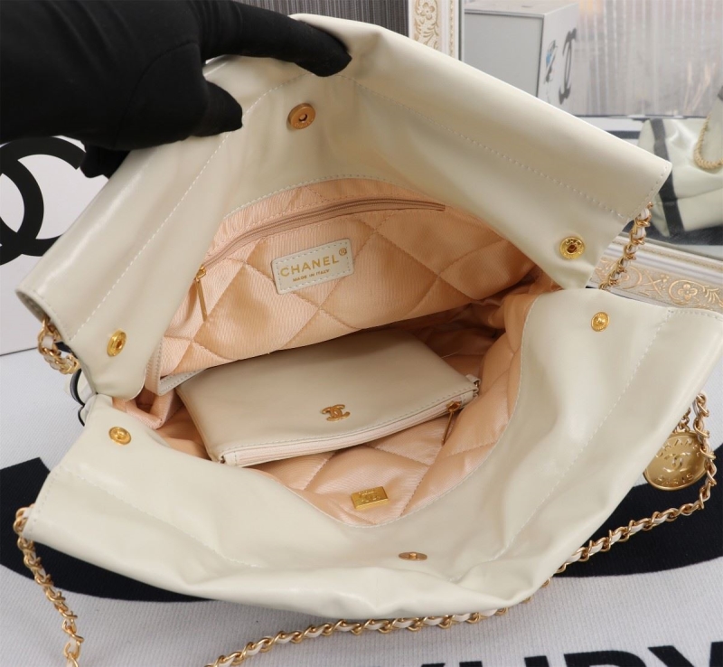 Chanel Hobo 22 Bags